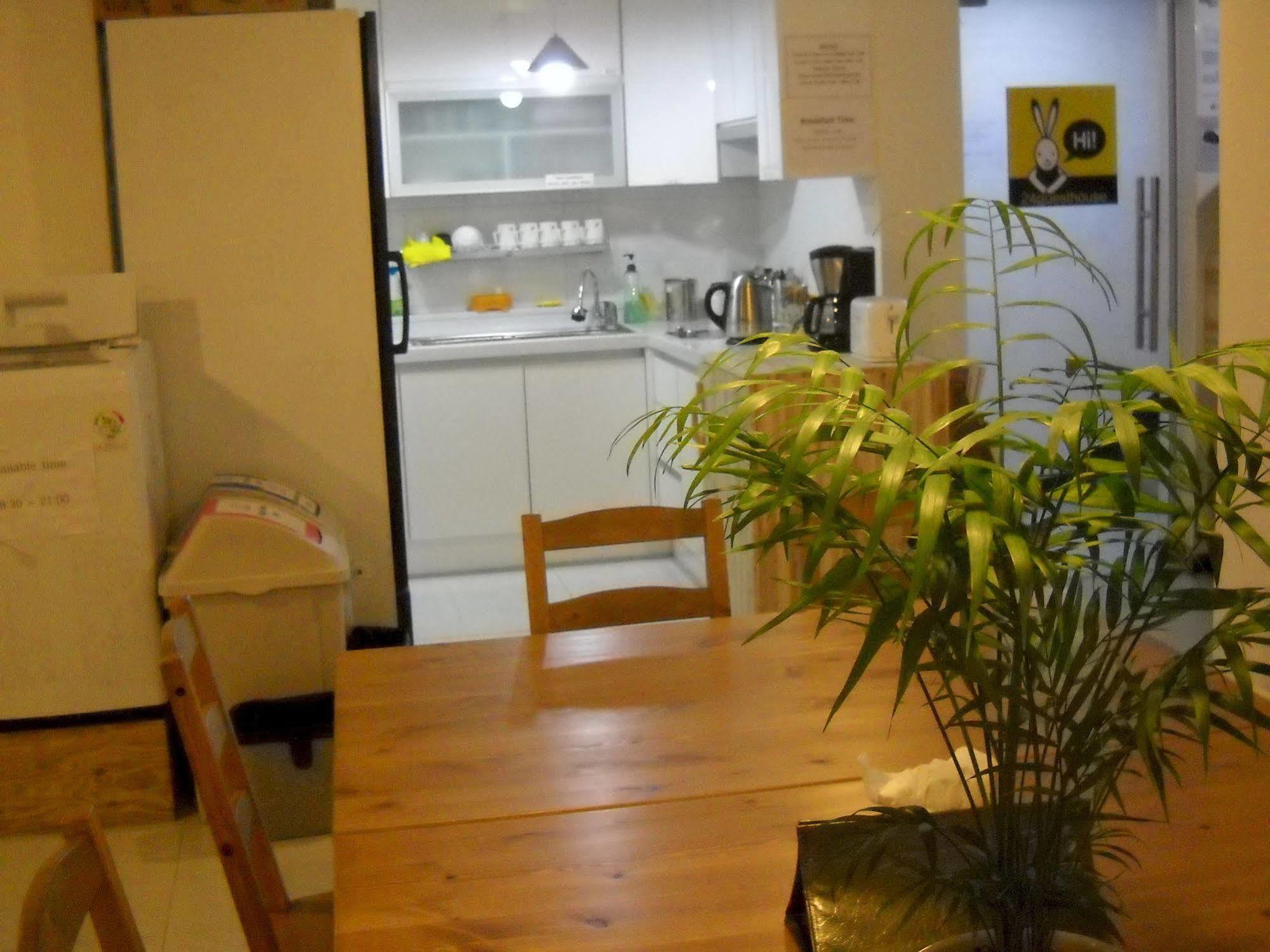 24 Guesthouse Sinchon Hongdae Seoul Exterior foto